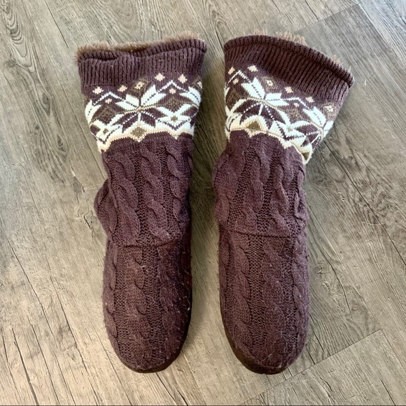 The Original Muk Luks Cable Knit Fur Slipper Boot - Picture 6 of 10